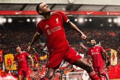 曼联近况堪忧：英联杯出局，联赛跌至第14，困境现状分析