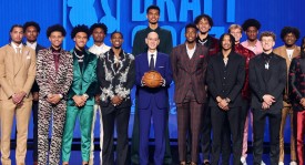 火箭队迎来杜兰特加盟，球星效应显著，全力冲击全联盟冠军